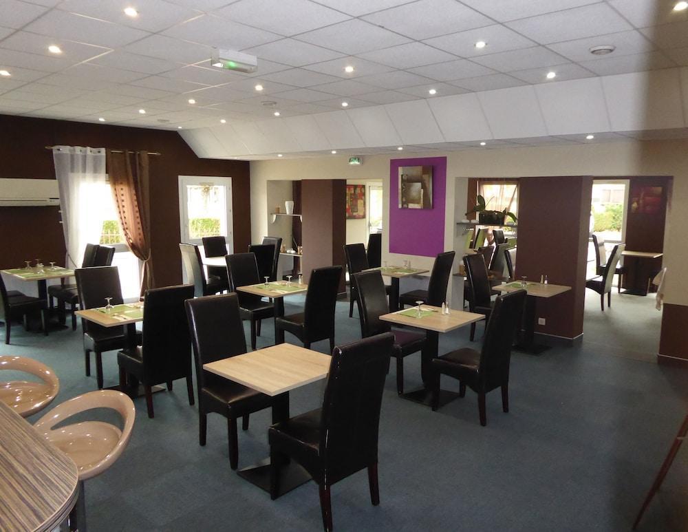 Hotel Le Cosy Blois Villebarou Esterno foto