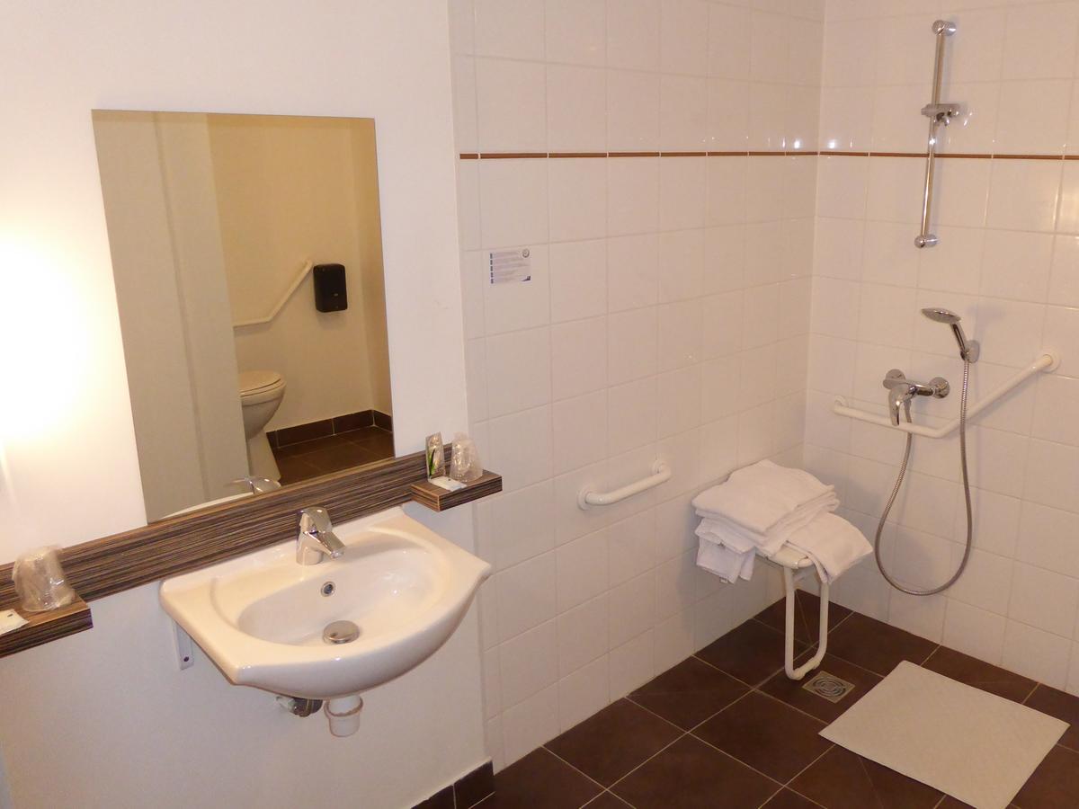 Hotel Le Cosy Blois Villebarou Esterno foto